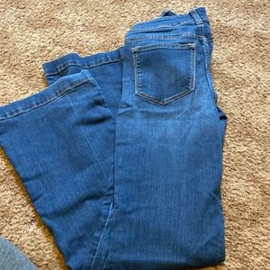 Sneak Peak Flare jeans
